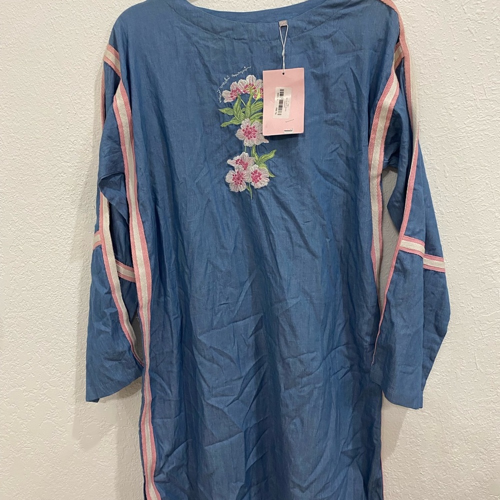 Blue Floral Embroidered Kurta